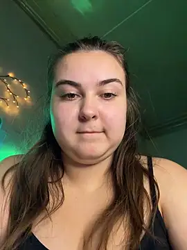 Snapshot of AlyaX_X chatting on March 28, 2026, 1:54 pm AlyaX X online show from March 28, 2026, 1:54 pm