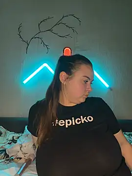 Snapshot of AlyaX_X chatting on March 30, 2026, 8:43 pm AlyaX X online show from March 30, 2026, 8:43 pm