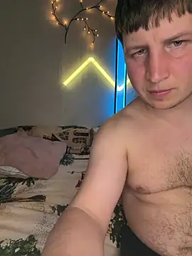 Snapshot of AlyaX_X chatting on April 3, 2026, 12:14 pm AlyaX X online show from April 3, 2026, 12:14 pm