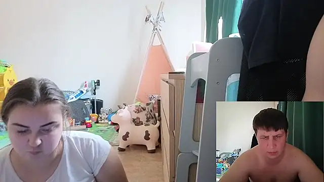 Snapshot of AlyaX_X chatting on April 10, 2026, 1:05 pm AlyaX X online show from April 10, 2026, 1:05 pm