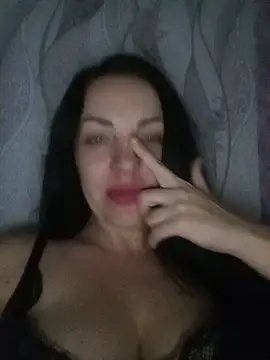 Oliviya cox online show from February 7, 2026, 10:13 pm