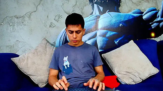 Aron pulse online show from April 8, 2026, 1:22 pm