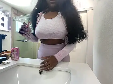 Anadia Starr online show from April 15, 2026, 8:42 pm