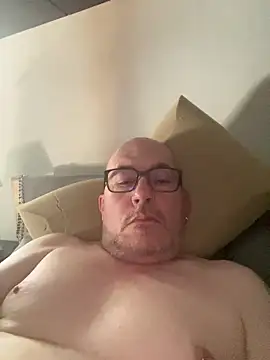 Snapshot of Pimouss01000 chatting on June 18, 2026, 1:37 pm Pimouss01000 online show from June 18, 2026, 1:37 pm