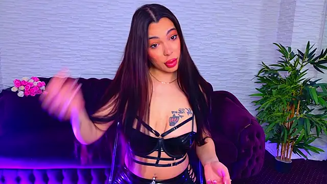 MollyDolley online show from February 19, 2026, 8:16 pm