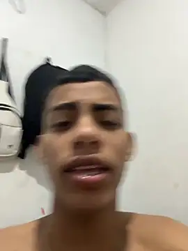 Snapshot of dominick_fran chatting on February 4, 2026, 9:42 pm dominick fran online show from February 4, 2026, 9:42 pm