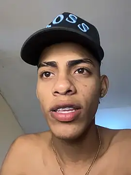 Snapshot of dominick_fran chatting on February 9, 2026, 11:25 am dominick fran online show from February 9, 2026, 11:25 am