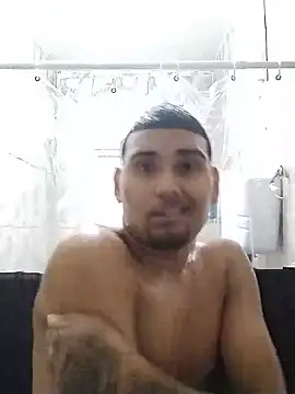 Snapshot of MickeySexyyy chatting on May 14, 2026, 4:25 pm MickeySexyyy online show from May 14, 2026, 4:25 pm