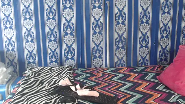 FlameZee online show from February 19, 2026, 9:49 am