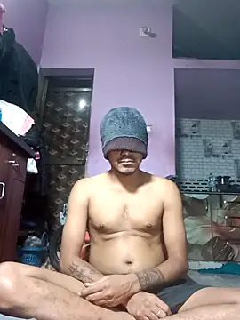 Snapshot of Fetish-Couple2 chatting on February 4, 2026, 8:14 pm Fetish-Couple2 online show from February 4, 2026, 8:14 pm