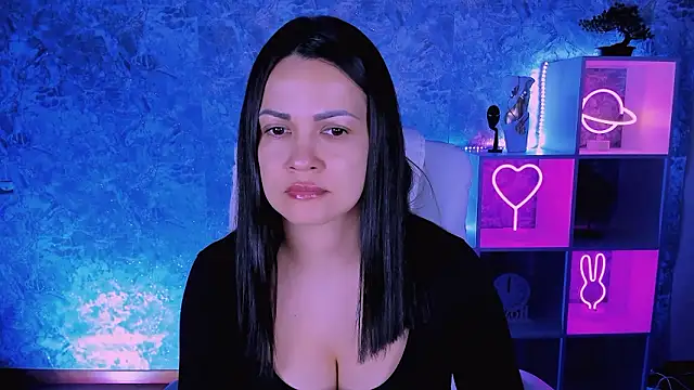 Snapshot of karolina_robinson chatting on March 3, 2026, 12:00 pm karolina robinson online show from March 3, 2026, 12:00 pm