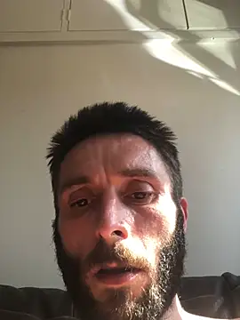 pezzerb7 online show from June 25, 2026, 3:38 pm
