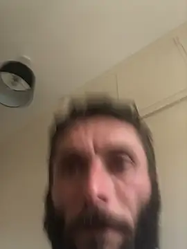 pezzerb7 online show from July 16, 2026, 2:23 pm