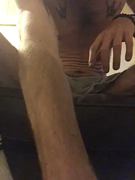 pezzerb7 online show from July 17, 2026, 8:46 pm