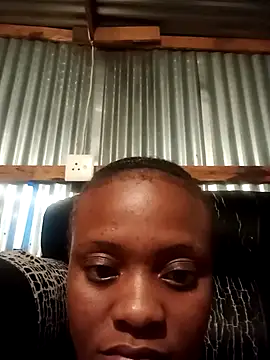 BBWQueenxx online show from February 5, 2026, 11:31 pm