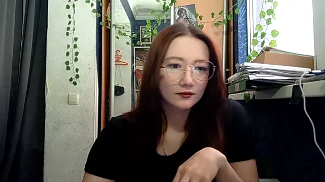 PhoebePalmer online show from April 10, 2026, 2:55 pm