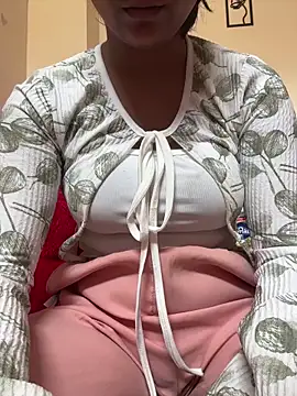 Snapshot of kavyababy00 chatting on February 12, 2026, 7:25 am kavyababy00 online show from February 12, 2026, 7:25 am