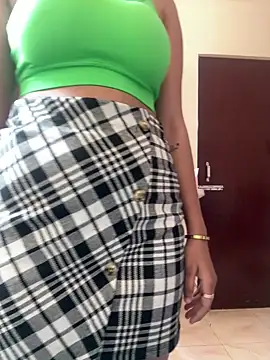 Snapshot of kavyababy00 chatting on February 28, 2026, 5:41 am kavyababy00 online show from February 28, 2026, 5:41 am