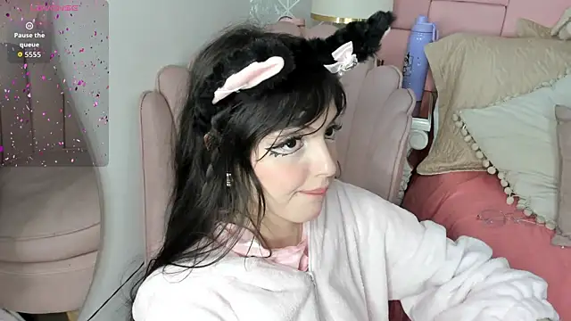 Snapshot of dolly_kitter chatting on February 26, 2026, 11:53 am dolly kitter online show from February 26, 2026, 11:53 am