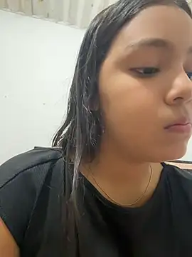 Baby morena12 online show from April 9, 2026, 10:04 pm