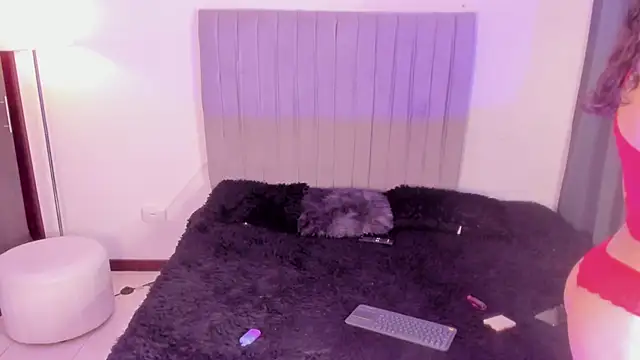 Snapshot of im_tiffany_ chatting on March 2, 2026, 5:08 am im tiffany online show from March 2, 2026, 5:08 am