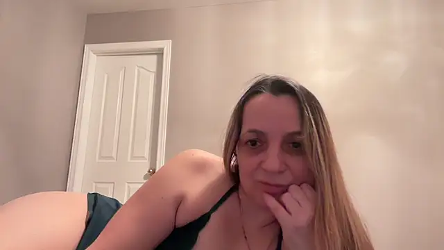 ShyFlameLive online show from February 11, 2026, 12:37 am