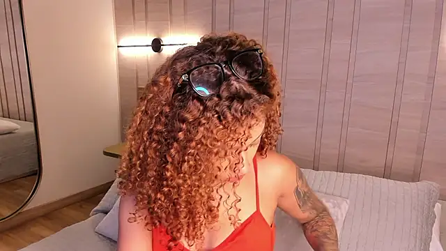 Sienna brunette online show from March 29, 2026, 12:27 pm