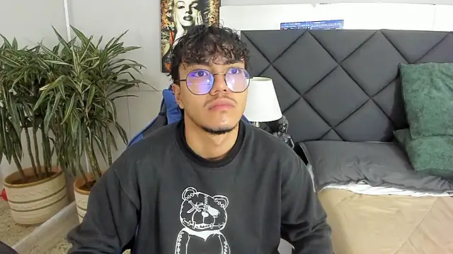 kai storn online show from March 3, 2026, 11:38 am