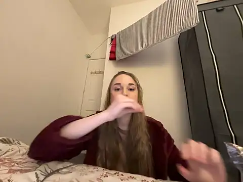 Snapshot of Wantlt chatting on February 24, 2026, 7:23 pm Wantlt online show from February 24, 2026, 7:23 pm