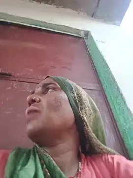 Muskan44s online show from June 15, 2026, 1:24 pm