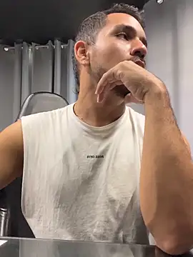 noa desire online show from March 1, 2026, 9:28 pm