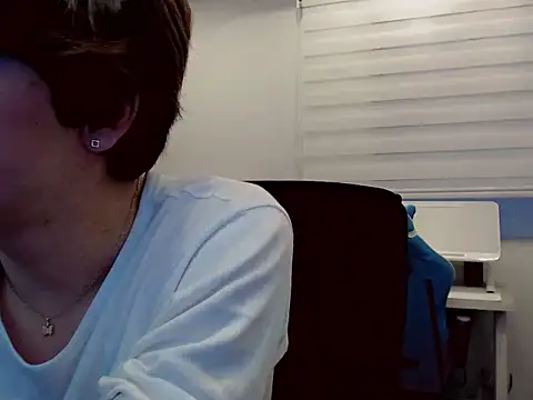 Snapshot of duvisex19 chatting on February 21, 2026, 10:33 pm duvisex19 online show from February 21, 2026, 10:33 pm