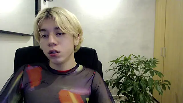 Snapshot of duvisex19 chatting on July 23, 2026, 1:30 am duvisex19 online show from July 23, 2026, 1:30 am