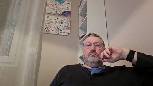 doudou310 online show from February 21, 2026, 5:30 am