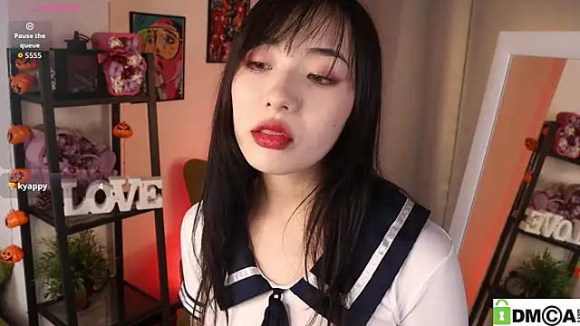 Noiry Vuvez online show from April 10, 2026, 8:13 pm