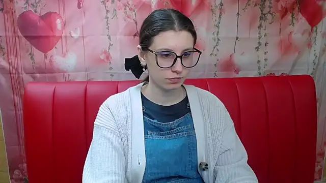 Snapshot of LilianaShine chatting on February 21, 2026, 6:14 am LilianaShine online show from February 21, 2026, 6:14 am