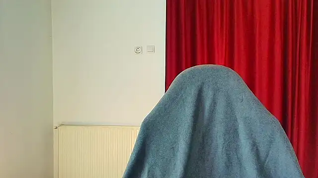 Snapshot of Angel-Kisss chatting on February 8, 2026, 5:11 am Angel-Kisss online show from February 8, 2026, 5:11 am