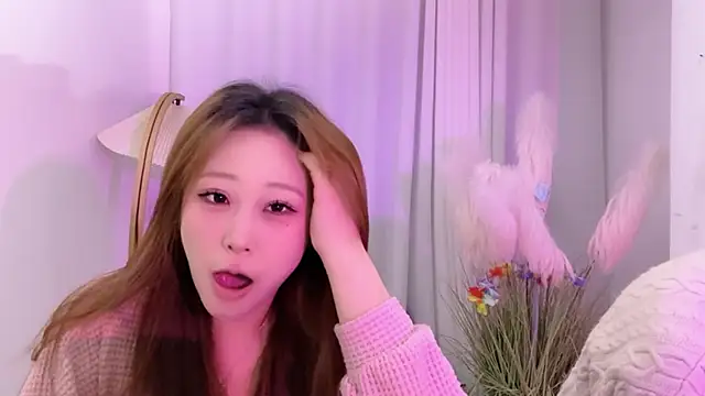 SM JIAJIA ZL online show from March 24, 2026, 6:35 pm