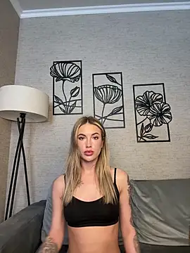 Snapshot of xXKelly_bonb0nXx chatting on May 21, 2026, 1:07 pm xXKelly bonb0nXx online show from May 21, 2026, 1:07 pm