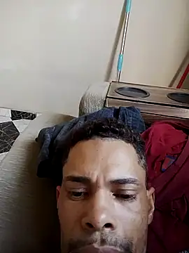 Snapshot of miximilian chatting on March 15, 2026, 6:47 pm miximilian online show from March 15, 2026, 6:47 pm