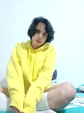 Snapshot of Particular0189 chatting on February 1, 2026, 6:12 am Particular0189 online show from February 1, 2026, 6:12 am