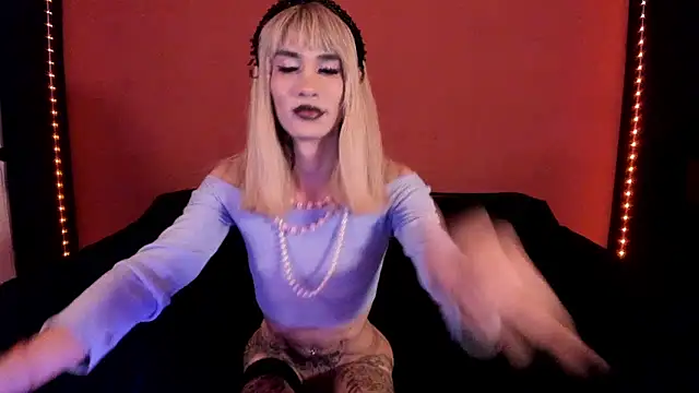 Snapshot of PervertedMissCloe chatting on February 21, 2026, 4:35 am PervertedMissCloe online show from February 21, 2026, 4:35 am