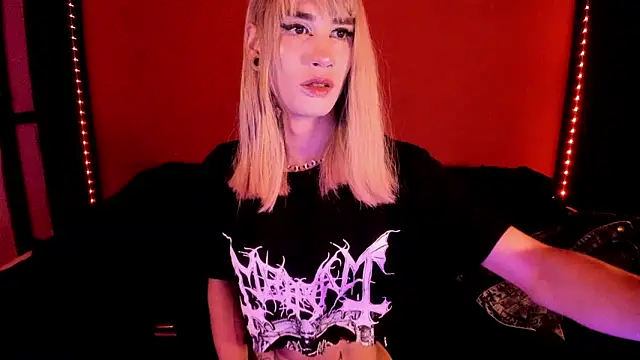 Snapshot of PervertedMissCloe chatting on February 26, 2026, 4:33 am PervertedMissCloe online show from February 26, 2026, 4:33 am