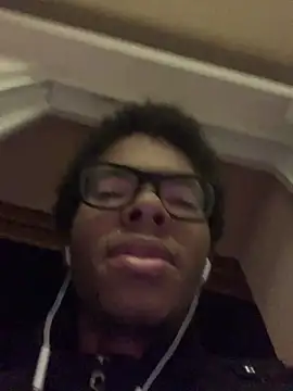 Snapshot of ELPikaPreta chatting on February 18, 2026, 11:55 pm ELPikaPreta online show from February 18, 2026, 11:55 pm