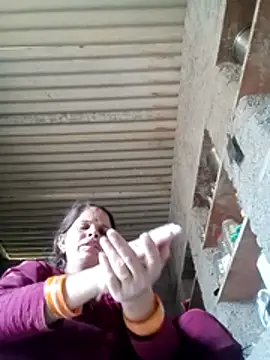 Lucky couple-1 online show from April 17, 2026, 2:36 am