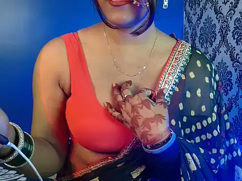 Snapshot of Hotginni4 chatting on February 2, 2026, 3:22 pm Hotginni4 online show from February 2, 2026, 3:22 pm