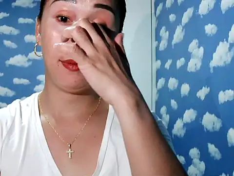 Snapshot of Kitty_Bear02 chatting on February 1, 2026, 12:15 pm Kitty Bear02 online show from February 1, 2026, 12:15 pm