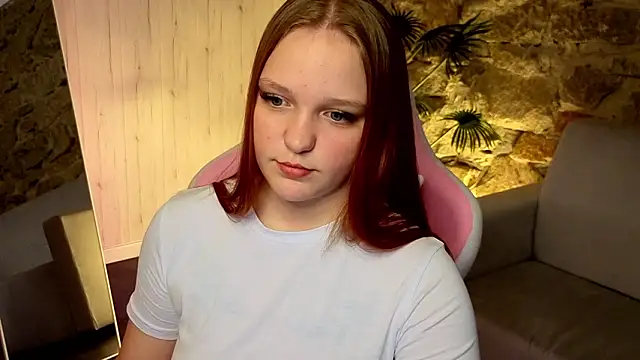 Snapshot of Candy_Lir chatting on February 10, 2026, 9:02 am Candy Lir online show from February 10, 2026, 9:02 am