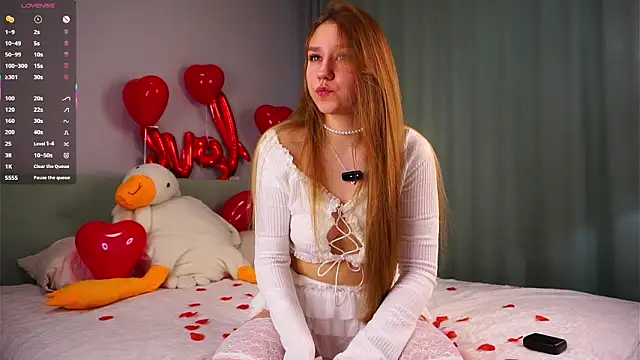 Snapshot of ShantellAngulo chatting on February 13, 2026, 1:45 am ShantellAngulo online show from February 13, 2026, 1:45 am