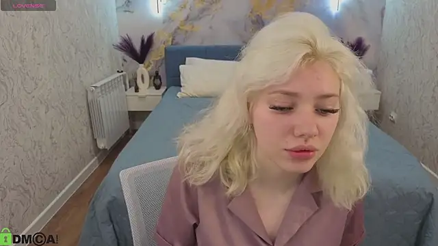 Kate Krose online show from February 7, 2026, 12:58 am